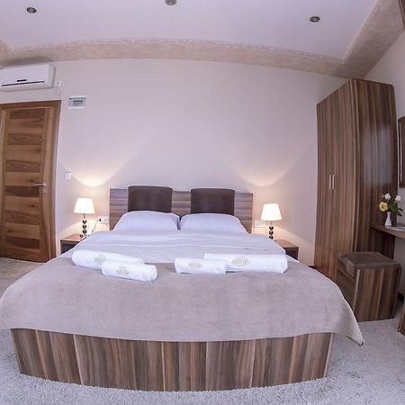 Hotel Semitronix Peje Eksteriør bilde