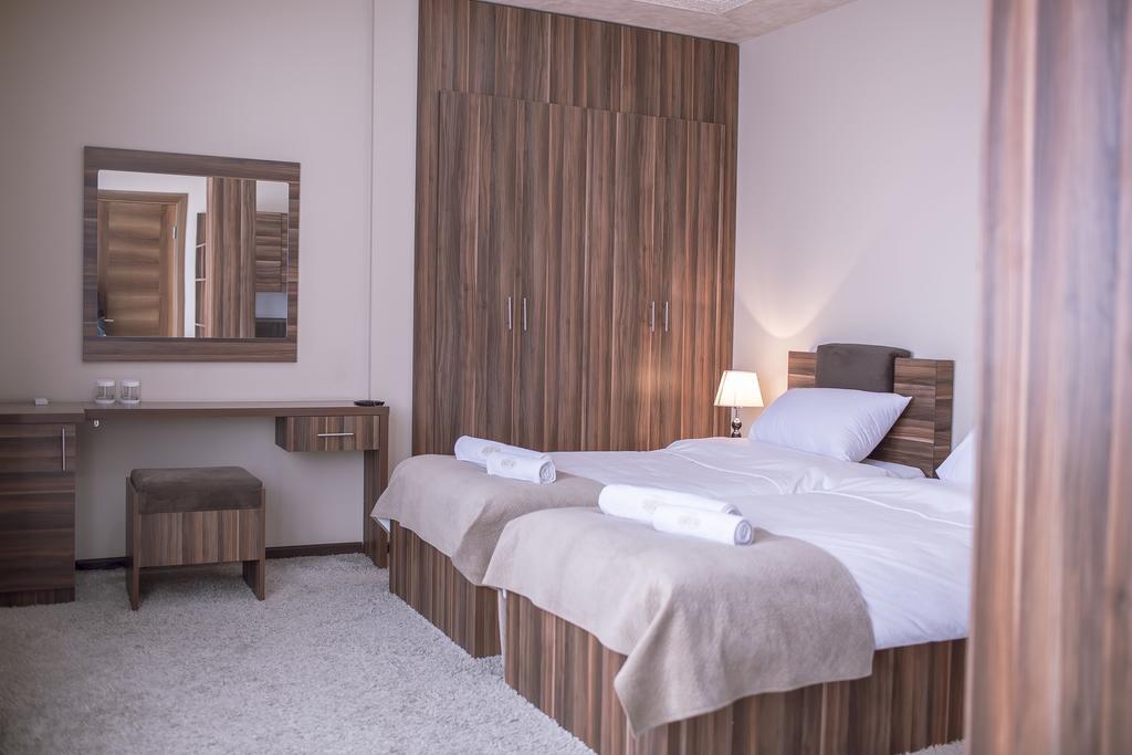 Hotel Semitronix Peje Eksteriør bilde