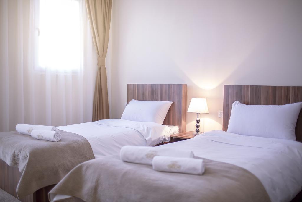 Hotel Semitronix Peje Eksteriør bilde